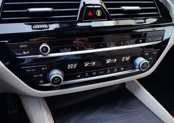 BMW Seria 5 cena 184900 przebieg: 113565, rok produkcji 2020 z Ciechocinek małe 596